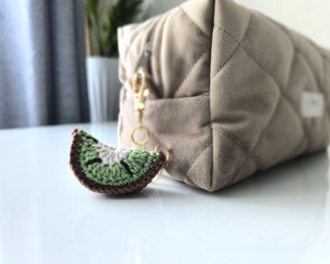 Brelok szydełkowy KIWI
