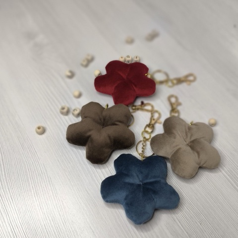 Brelok welurowy KWIAT