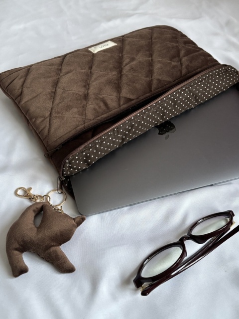 Etui na laptopa welurowe BROWN VELVET