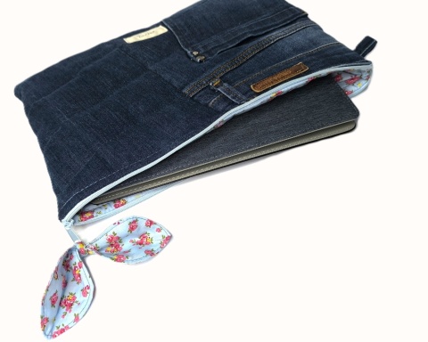 Etui na tablet UPCYCLED JEANS Słodka łączka