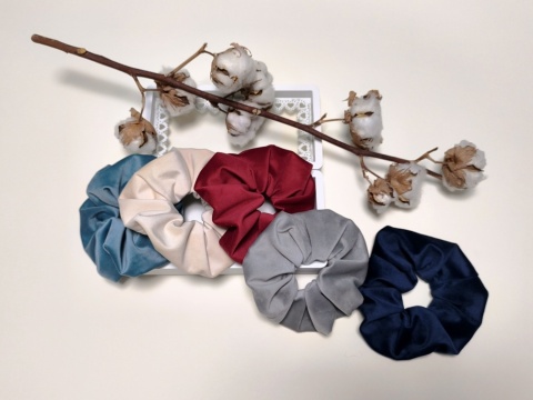 Scrunchie LIGHT GREY VELVET