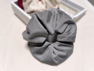 Scrunchie LIGHT GREY VELVET