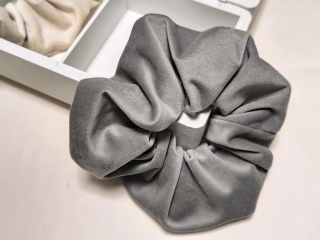 Scrunchie LIGHT GREY VELVET