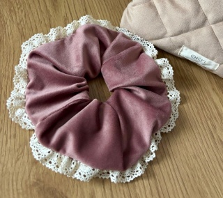 Scrunchie z koronką ROSE VELVET